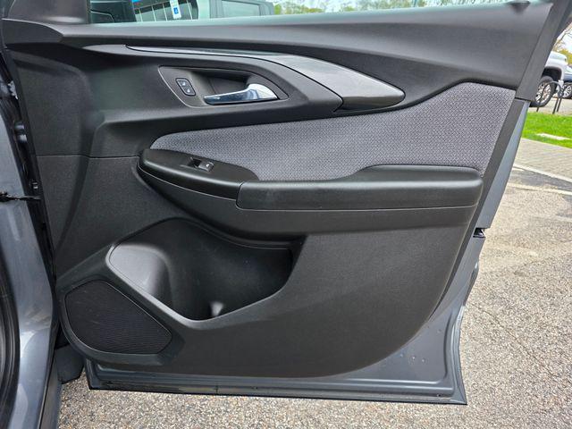 used 2022 Chevrolet TrailBlazer car, priced at $17,999