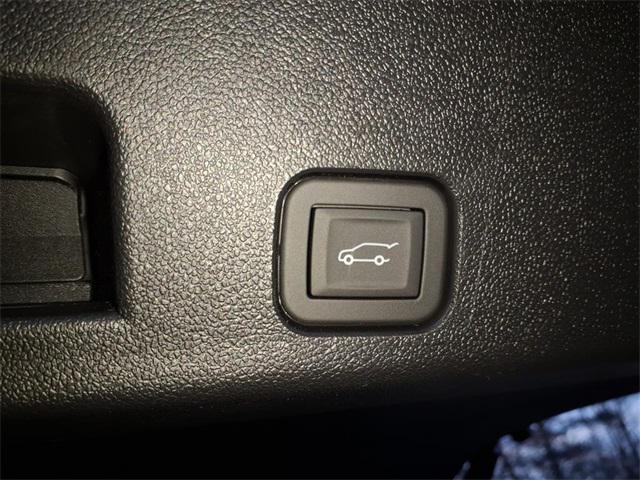 new 2026 Chevrolet Traverse car, priced at $57,220