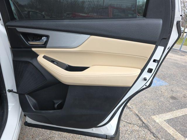 used 2023 Acura MDX car, priced at $39,495