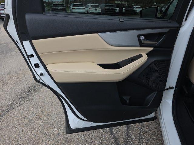 used 2023 Acura MDX car, priced at $39,495