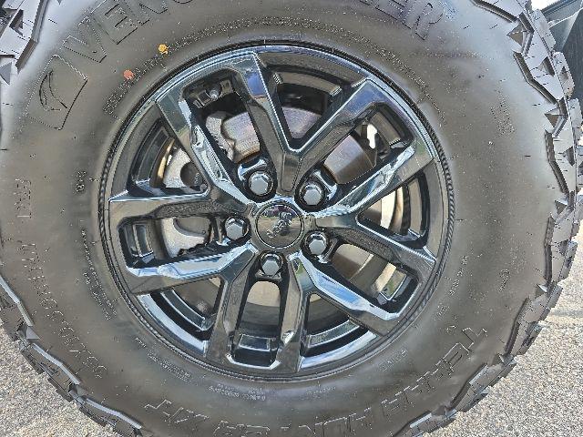 used 2023 Jeep Gladiator car, priced at $28,999