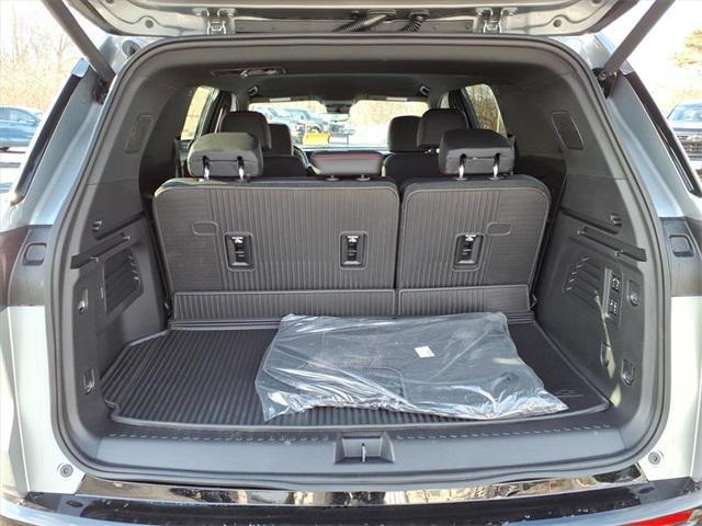 new 2026 Chevrolet Traverse car, priced at $57,220