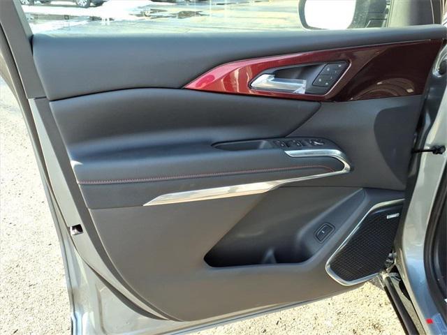 new 2026 Chevrolet Traverse car, priced at $57,220