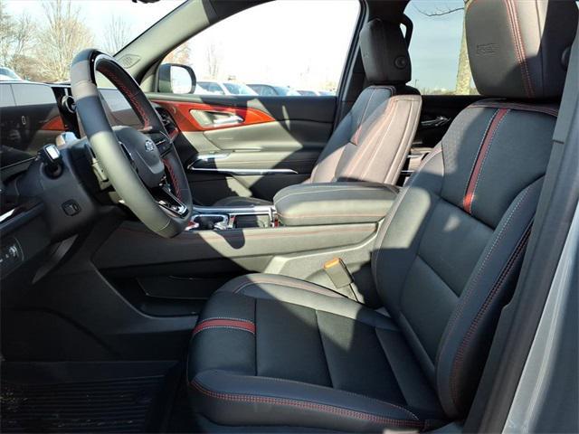 new 2026 Chevrolet Traverse car, priced at $57,220