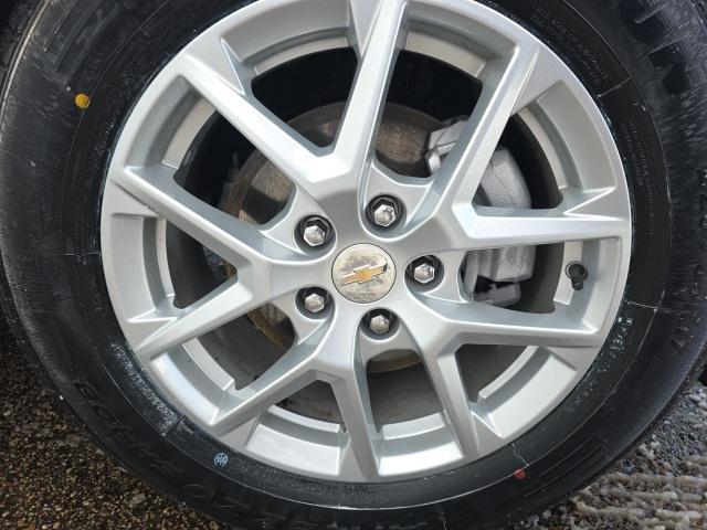 used 2024 Chevrolet Equinox car, priced at $18,999