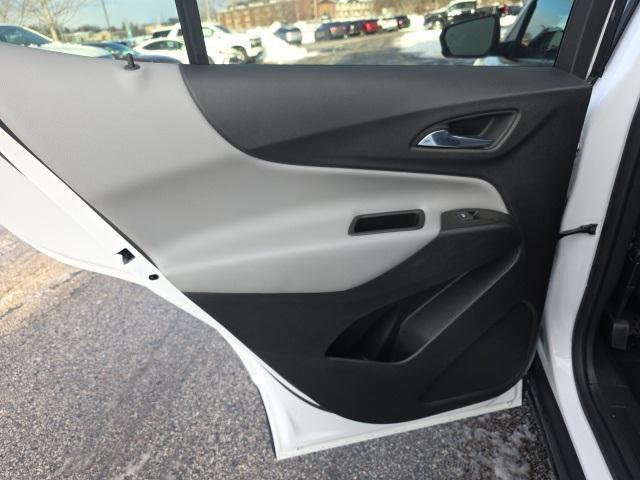 used 2024 Chevrolet Equinox car, priced at $18,999