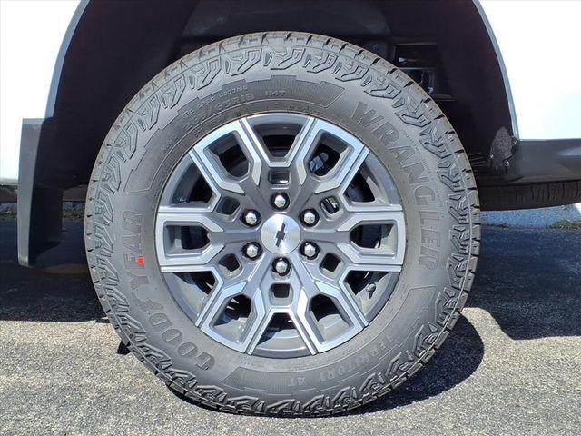 new 2026 Chevrolet Colorado car, priced at $43,910