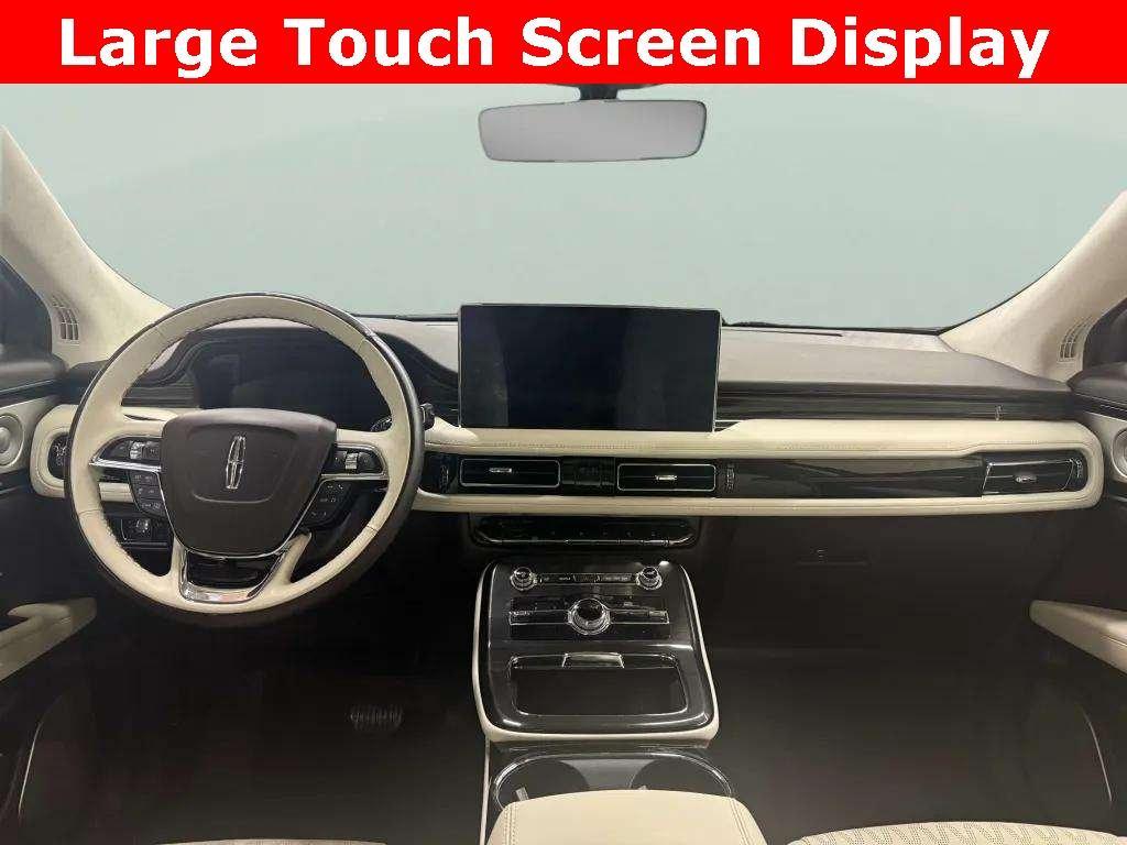 used 2022 Lincoln Nautilus car, priced at $40,000