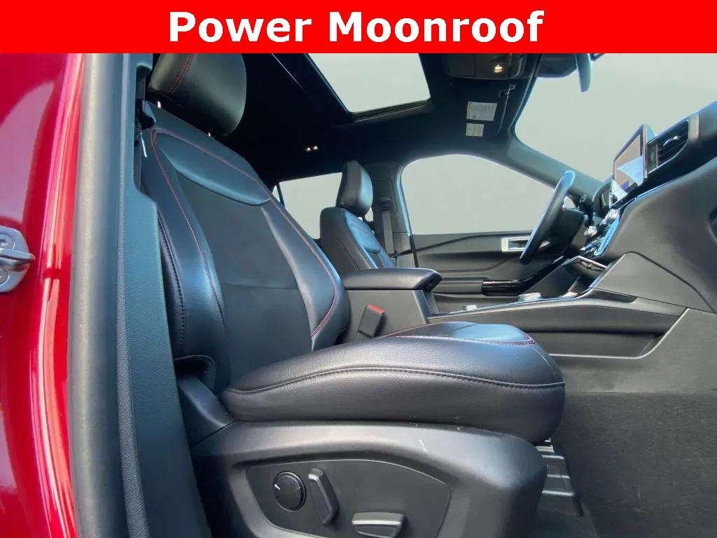 used 2022 Ford Explorer car, priced at $31,900