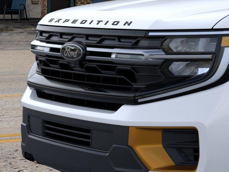 new 2026 Ford Expedition car, priced at $84,176