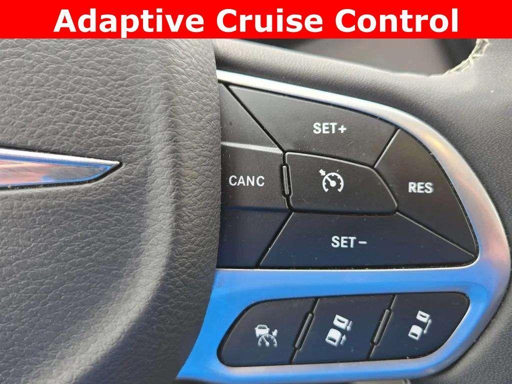 used 2024 Chrysler Pacifica Hybrid car, priced at $29,900