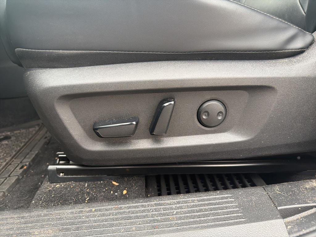 used 2023 Nissan Rogue car, priced at $17,444