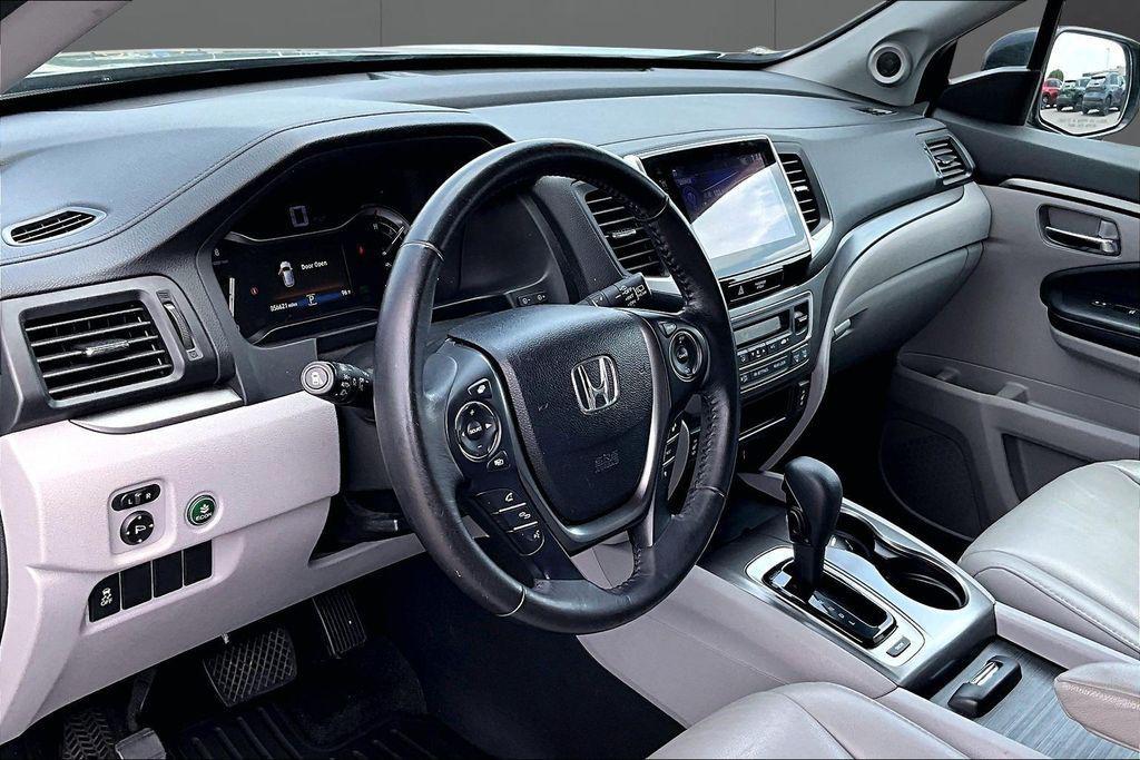 used 2018 Honda Pilot car, priced at $23,194