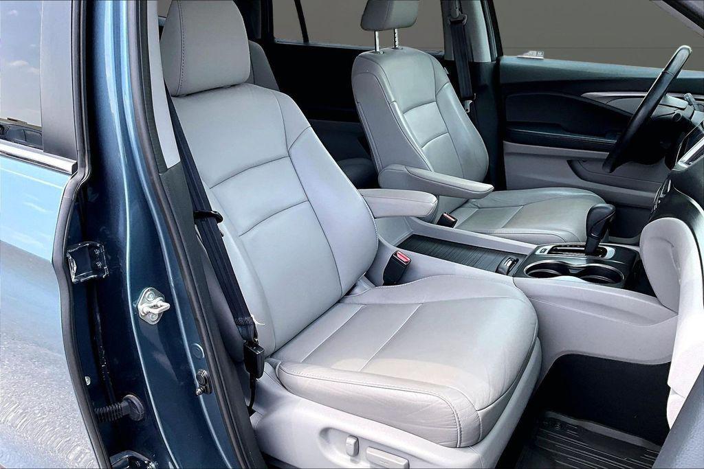 used 2018 Honda Pilot car, priced at $23,194