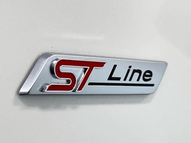 new 2025 Ford Escape car, priced at $39,025