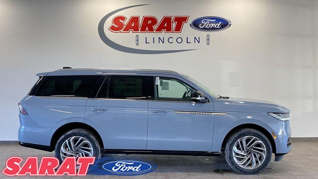 new 2026 Lincoln Navigator car, priced at $101,995