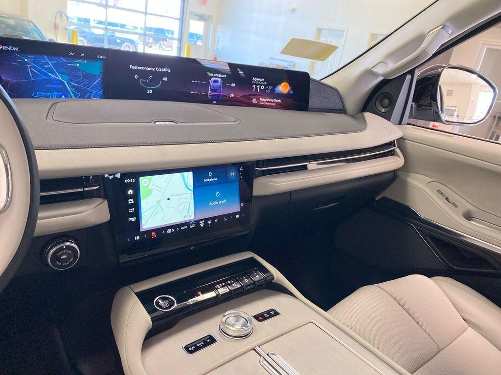 new 2026 Lincoln Navigator car, priced at $109,035