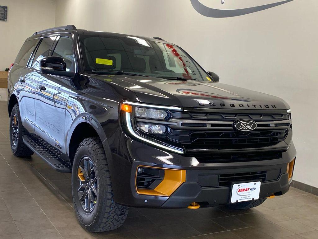 new 2025 Ford Expedition car, priced at $86,375