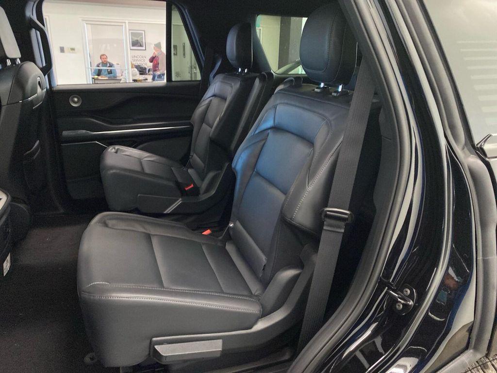 new 2026 Lincoln Navigator car, priced at $101,995