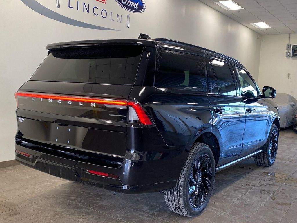new 2026 Lincoln Navigator car, priced at $101,995