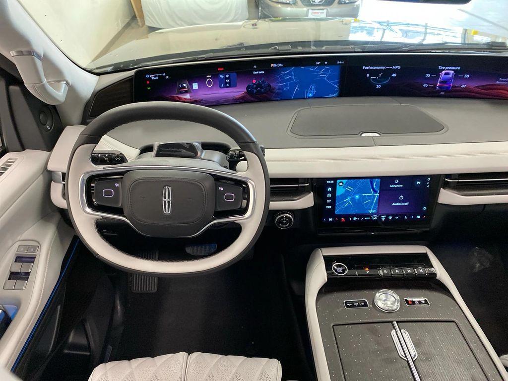 used 2026 Lincoln Navigator car