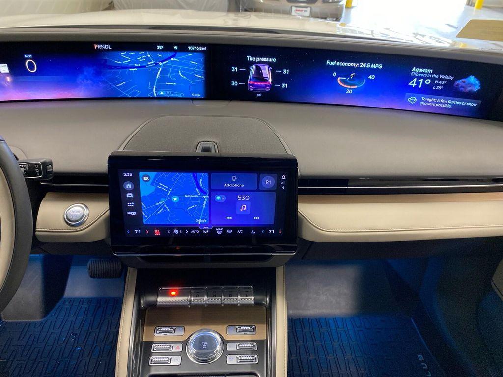 used 2025 Lincoln Nautilus car, priced at $59,685