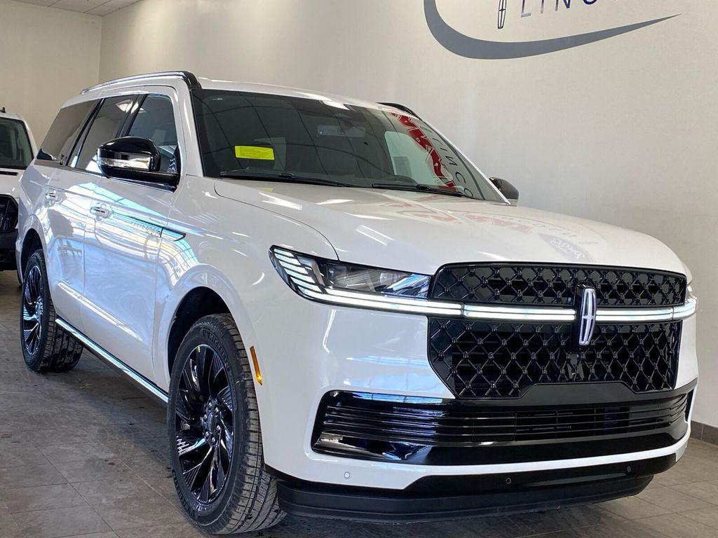 new 2026 Lincoln Navigator car, priced at $101,995