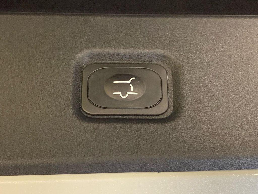 new 2026 Lincoln Navigator car, priced at $101,995