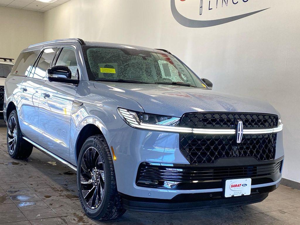 new 2026 Lincoln Navigator car, priced at $112,535