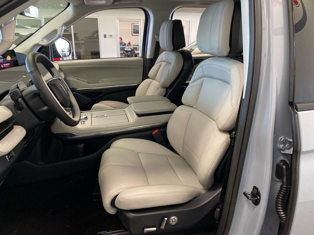 new 2026 Lincoln Navigator car, priced at $112,535