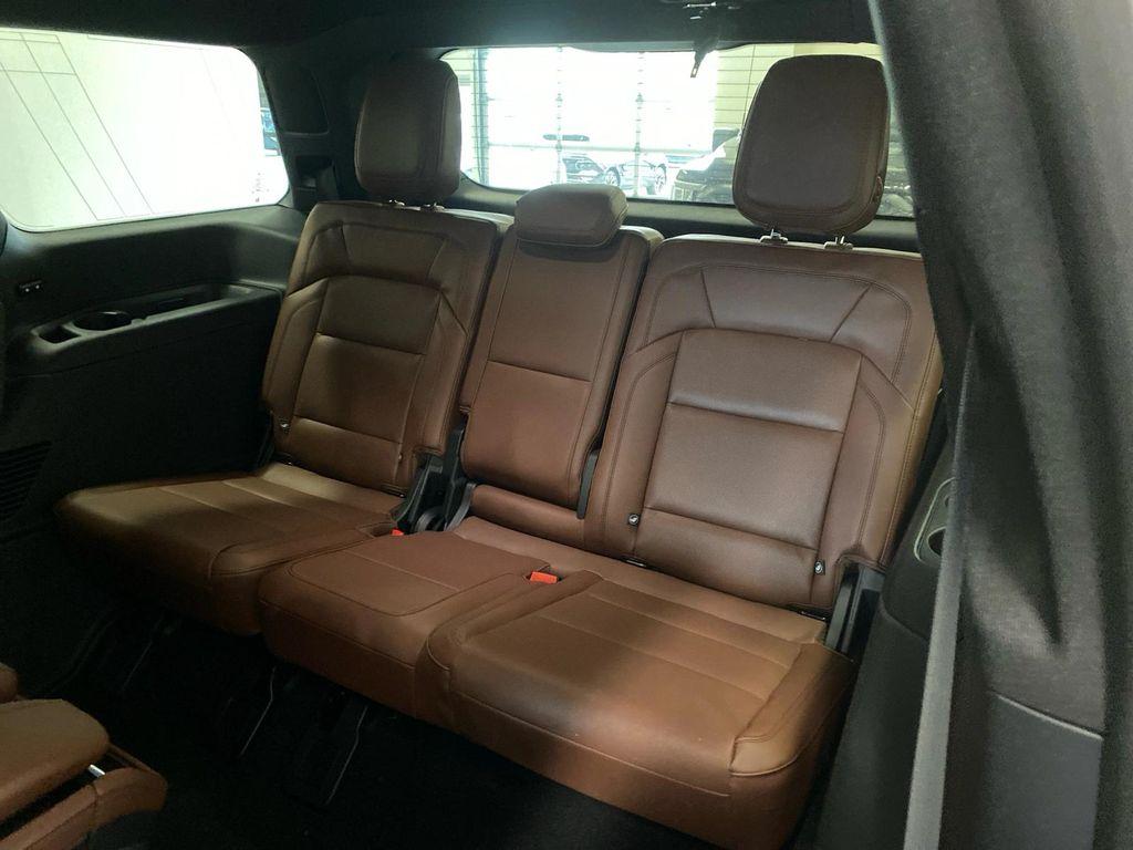 new 2026 Lincoln Navigator car, priced at $101,995