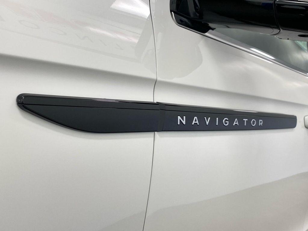 new 2025 Lincoln Navigator car, priced at $121,280