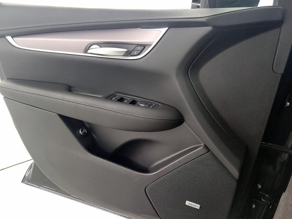 used 2025 Cadillac XT5 car, priced at $40,998