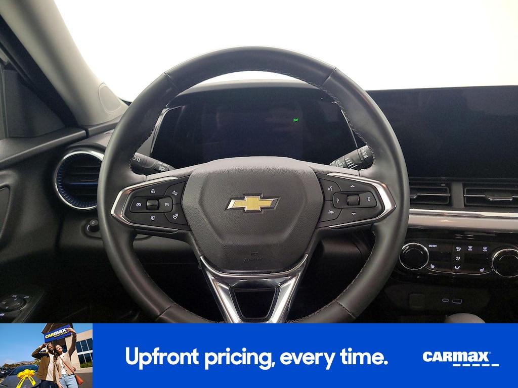 used 2025 Chevrolet Trax car, priced at $24,998
