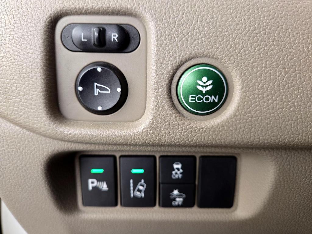 used 2016 Honda Pilot car, priced at $17,998