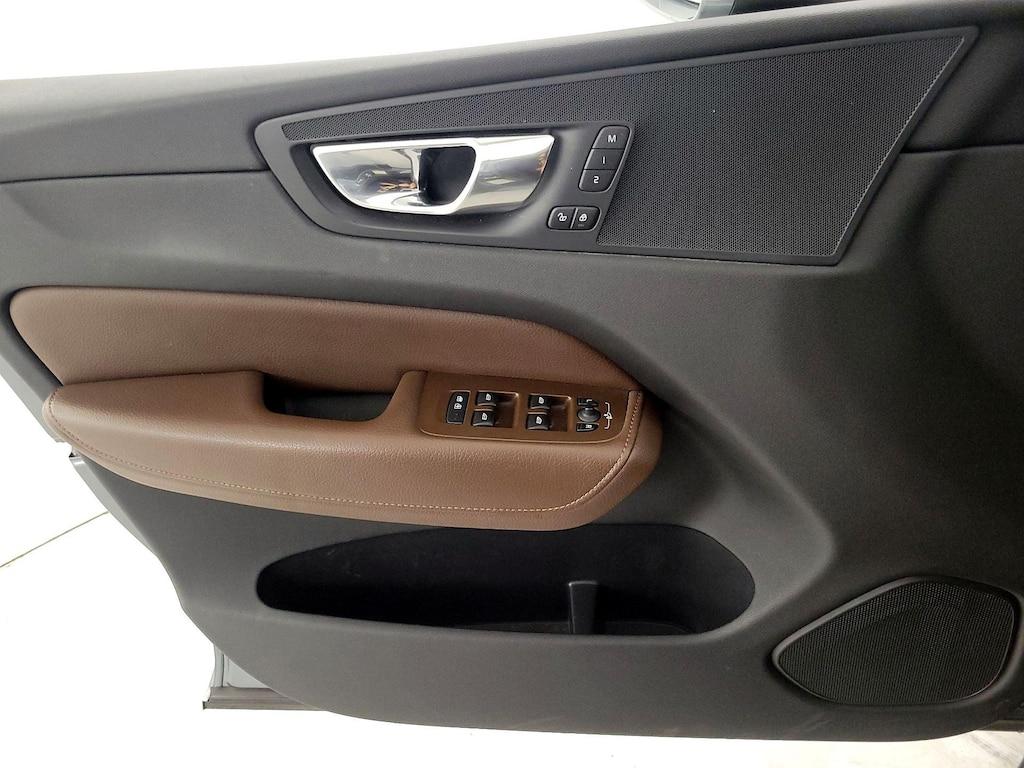 used 2020 Volvo XC60 car, priced at $22,998