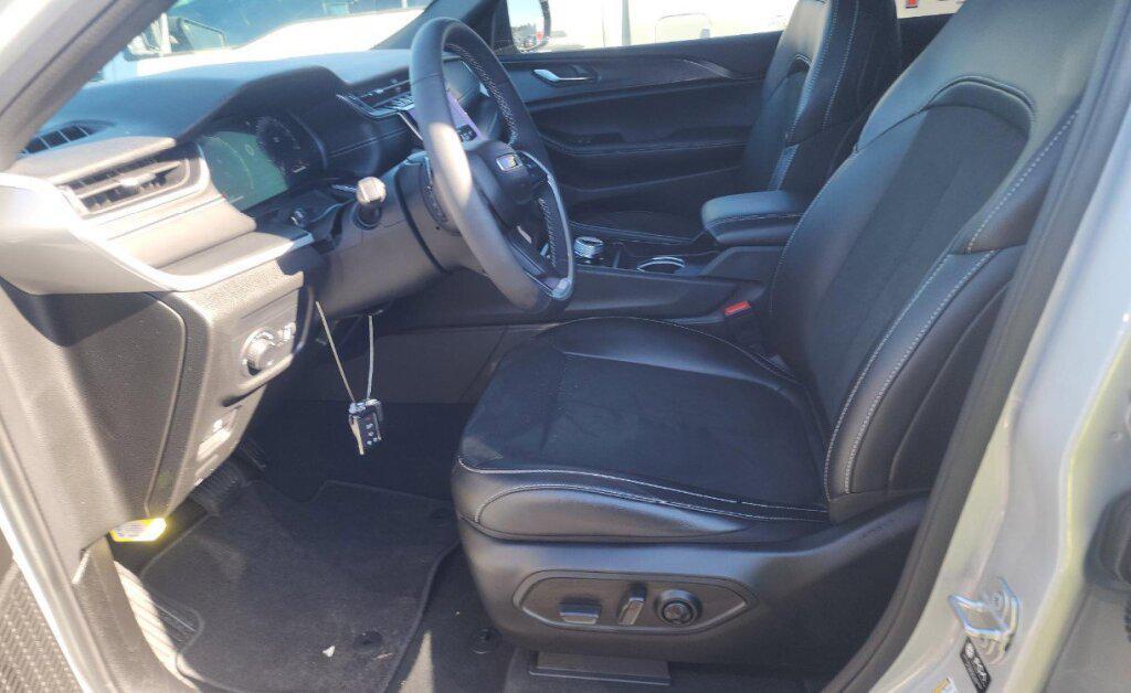 used 2025 Jeep Grand Cherokee L car, priced at $35,992