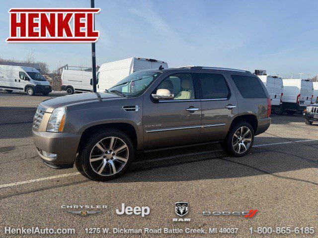 used 2013 Cadillac Escalade car, priced at $14,988