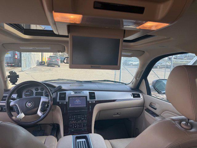 used 2013 Cadillac Escalade car, priced at $14,988