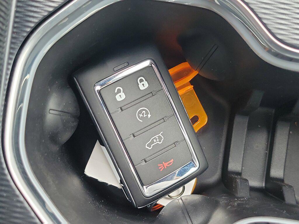 new 2025 Jeep Grand Cherokee car, priced at $44,795