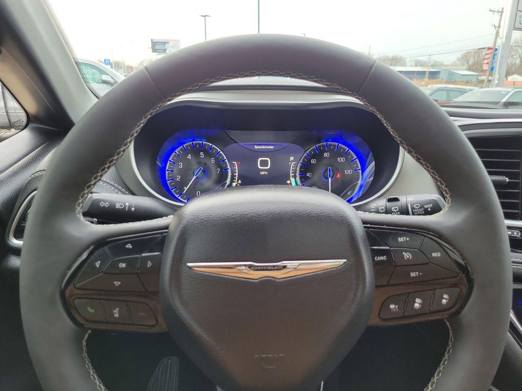 used 2024 Chrysler Pacifica car, priced at $36,992