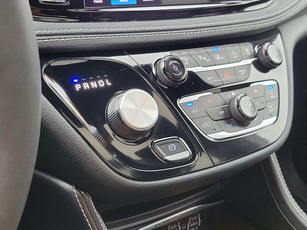 used 2024 Chrysler Pacifica car, priced at $36,992