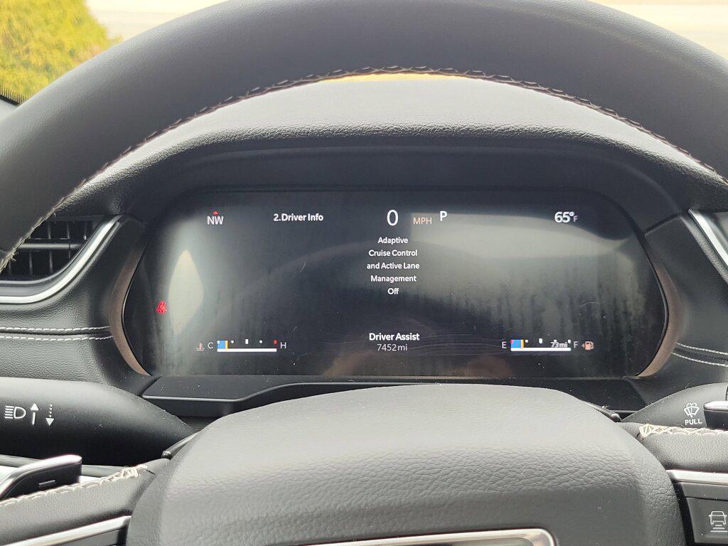 used 2025 Jeep Grand Cherokee car, priced at $33,995