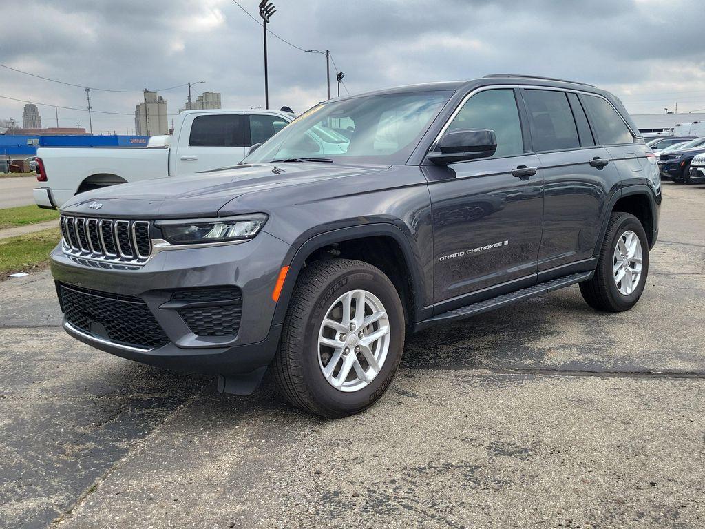 used 2025 Jeep Grand Cherokee car, priced at $30,995