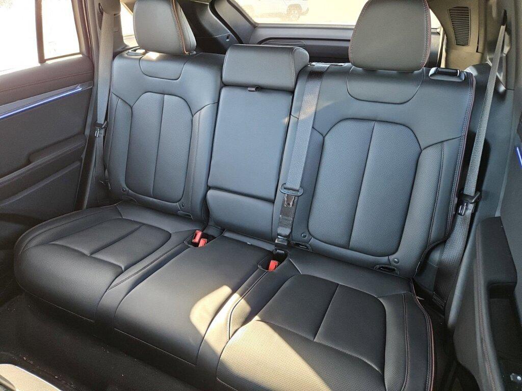 used 2024 Jeep Wagoneer S car, priced at $33,999