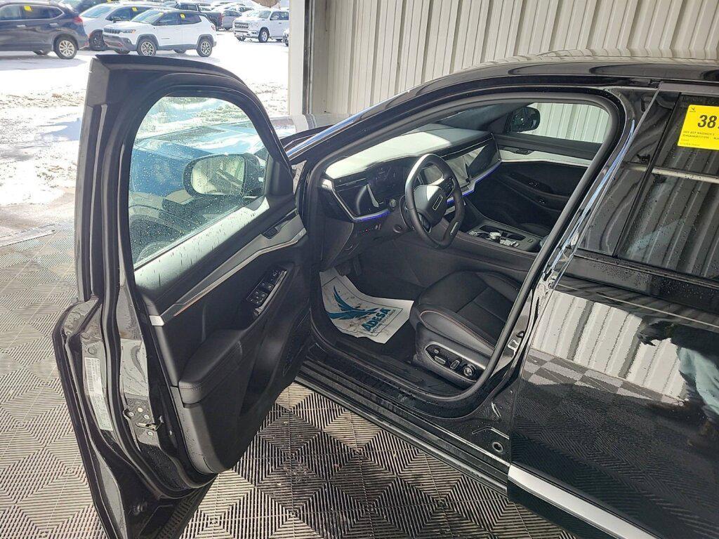 used 2024 Jeep Wagoneer S car, priced at $33,999