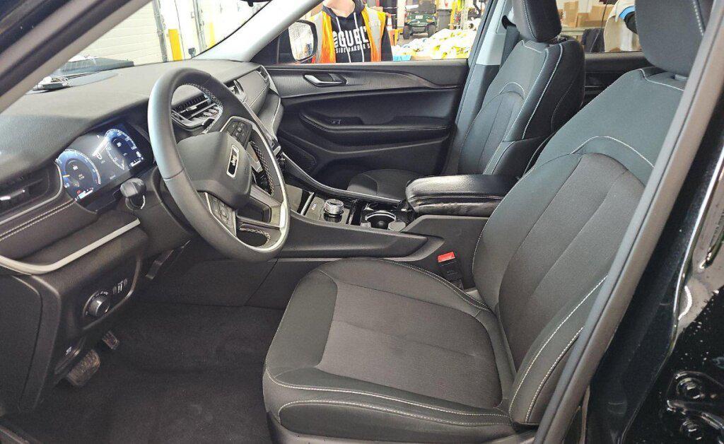 used 2023 Jeep Grand Cherokee L car, priced at $27,996