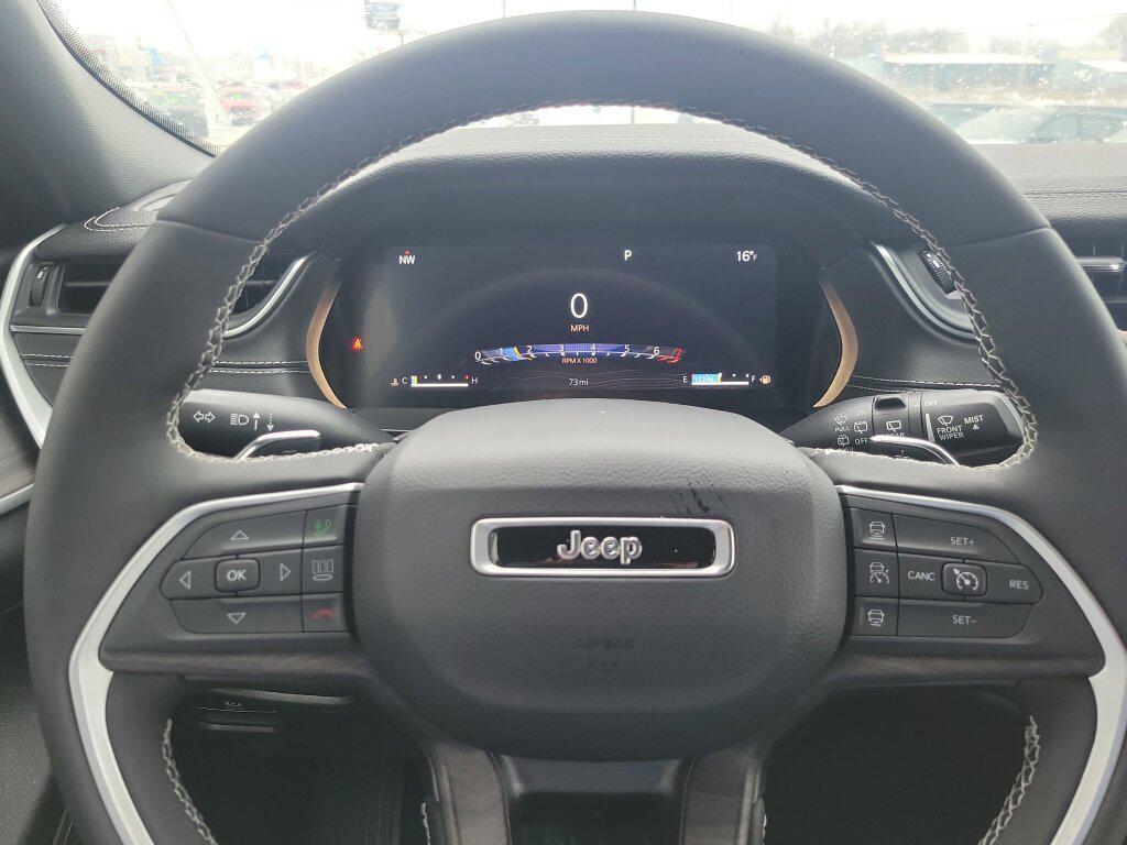 used 2024 Jeep Grand Cherokee car, priced at $37,992