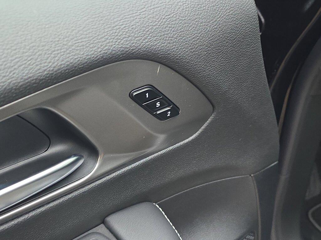 new 2026 Chrysler Pacifica car, priced at $40,895