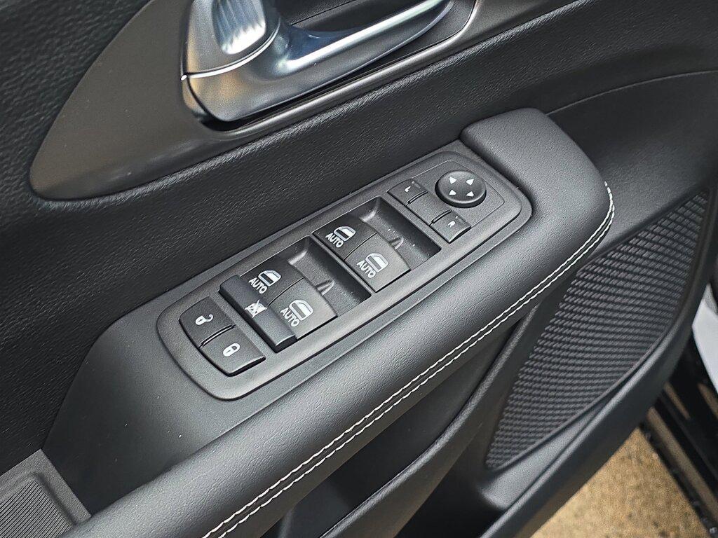 new 2026 Chrysler Pacifica car, priced at $40,895